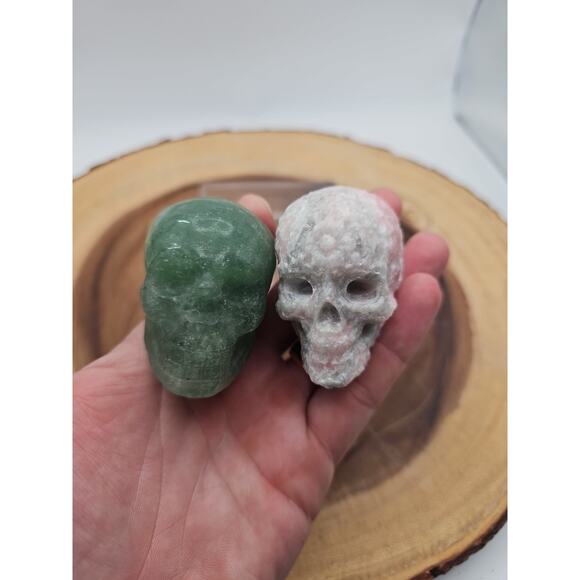 Pink Opal &Fluorite Skulls. .60lb 49mm - Picture 16 of 16